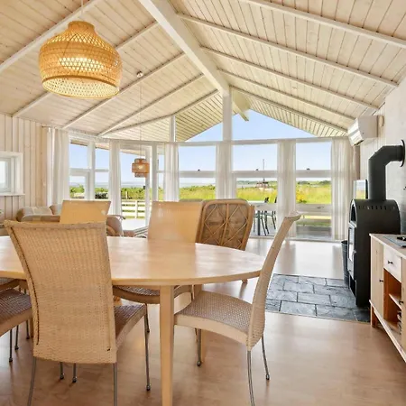 Summer House Sea View, Beach, And Nature Holiday home *